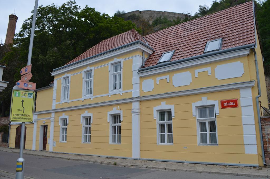 Vinarske Apartmany Зноймо Екстер'єр фото